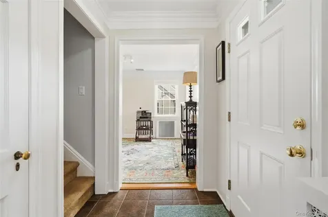 325 Frank Avenue Mamaroneck NY 10543