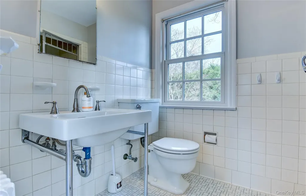 61 Kathwood Road White Plains NY 10607