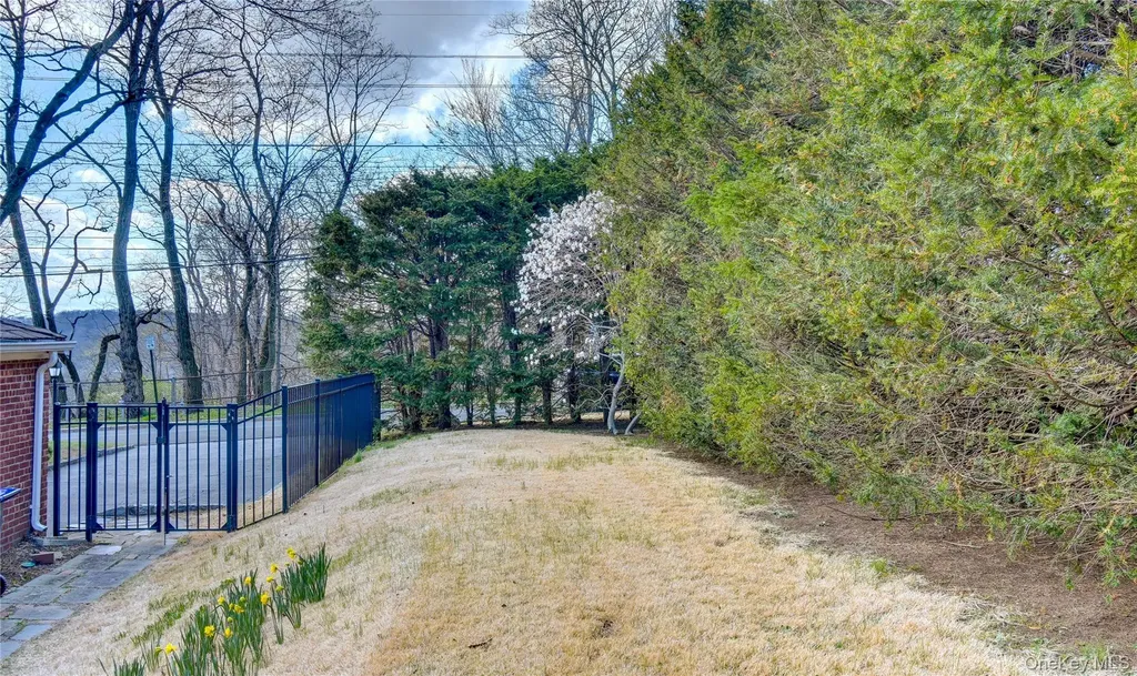 61 Kathwood Road White Plains NY 10607