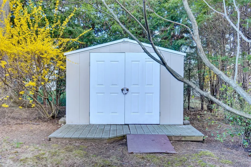 61 Kathwood Road White Plains NY 10607