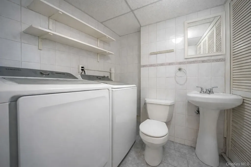 8605 77th Avenue Glendale NY 11385