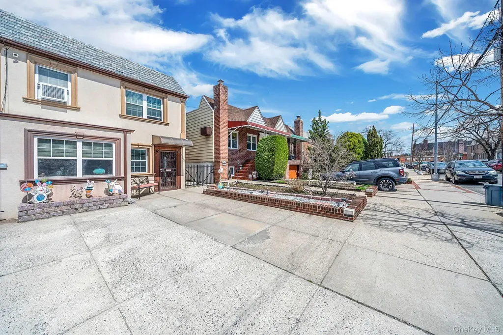 8605 77th Avenue Glendale NY 11385