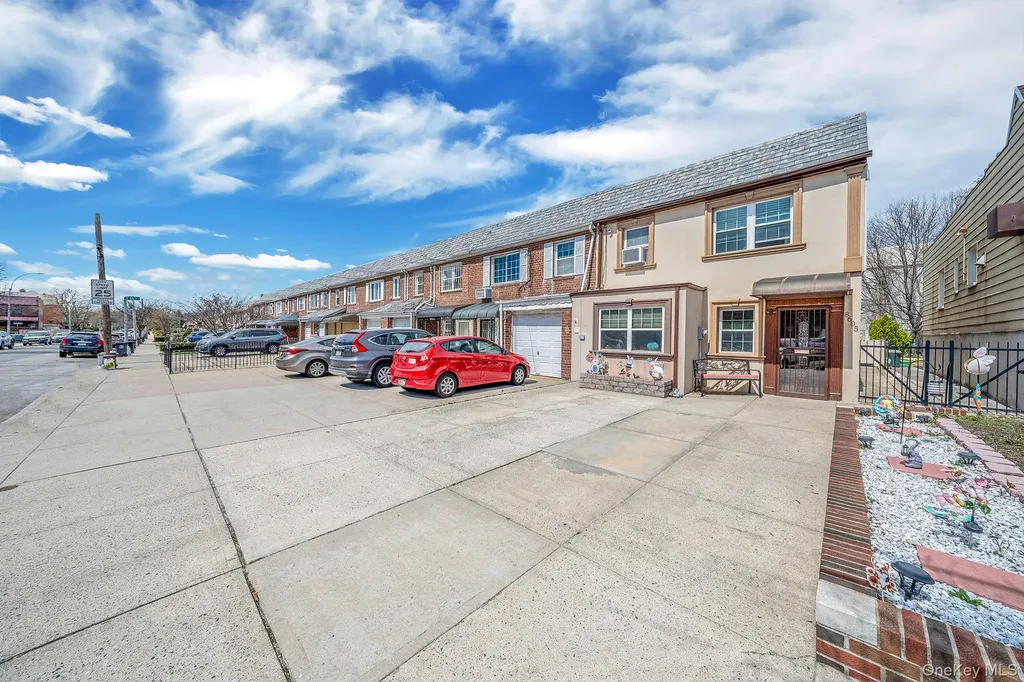 8605 77th Avenue Glendale NY 11385