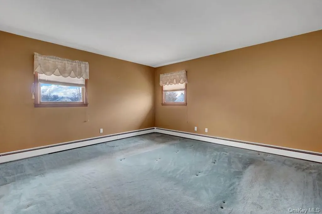 50 Independence Avenue Babylon NY 11702