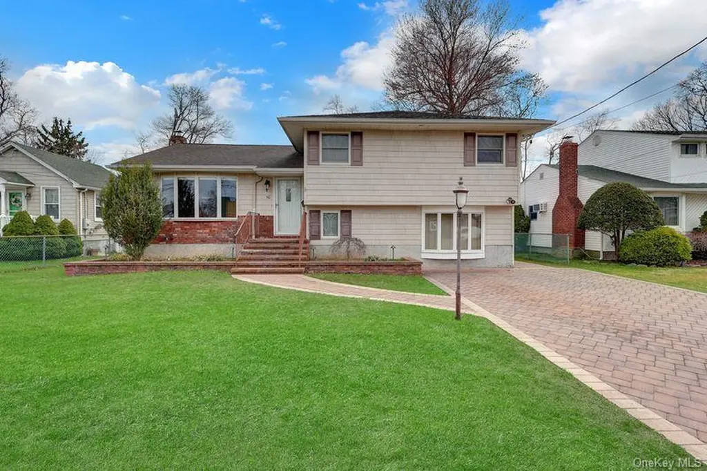 50 Independence Avenue Babylon NY 11702
