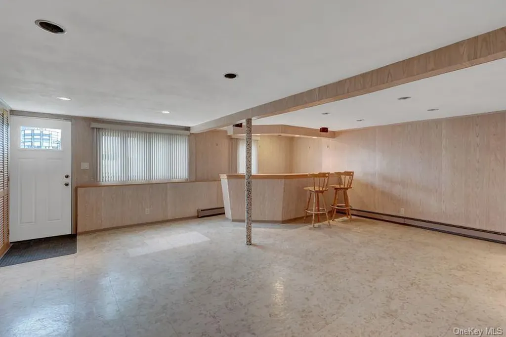 50 Independence Avenue Babylon NY 11702
