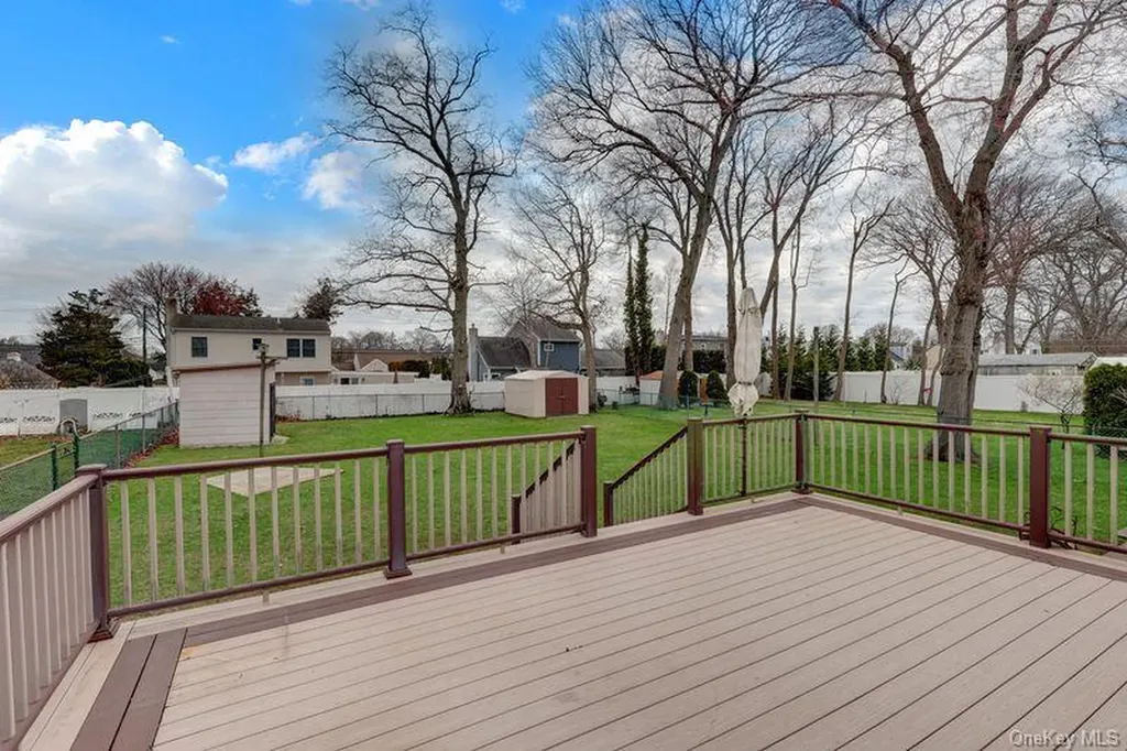 50 Independence Avenue Babylon NY 11702
