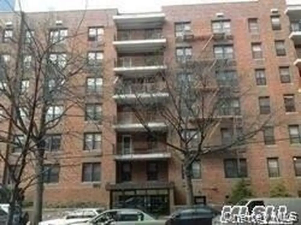 137-05 Franklin Avenue Flushing NY 11355