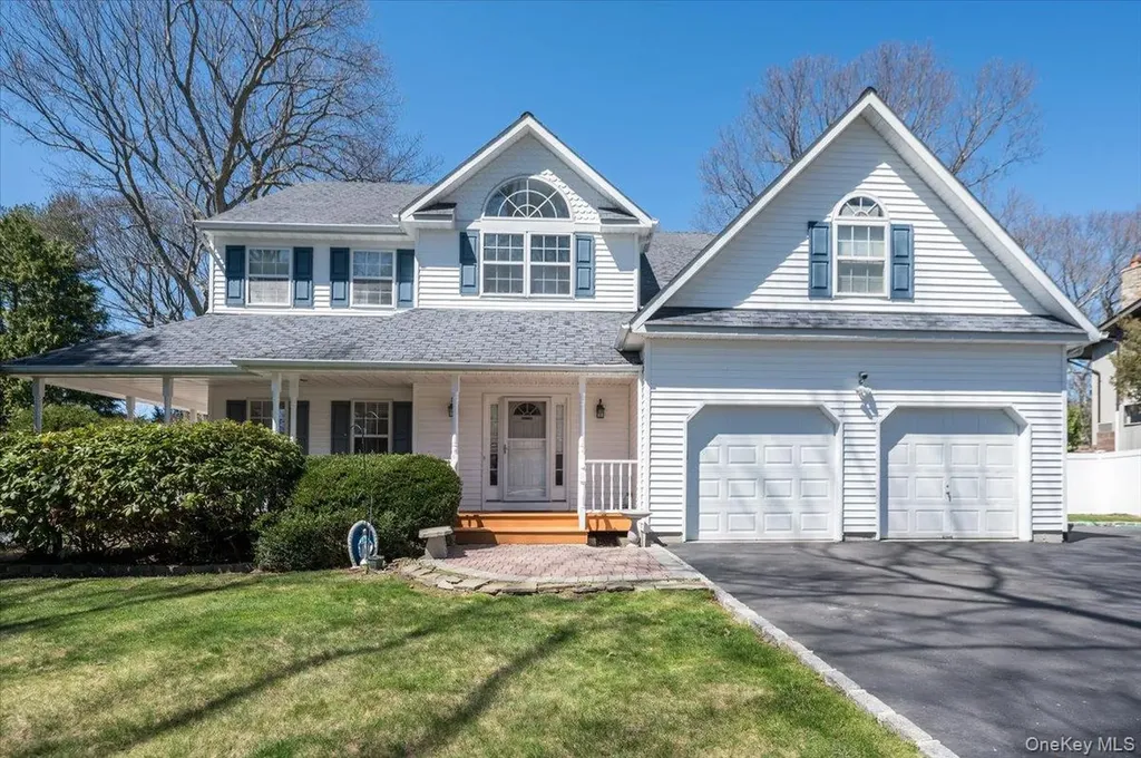 20 Pineacre Drive Smithtown NY 11787