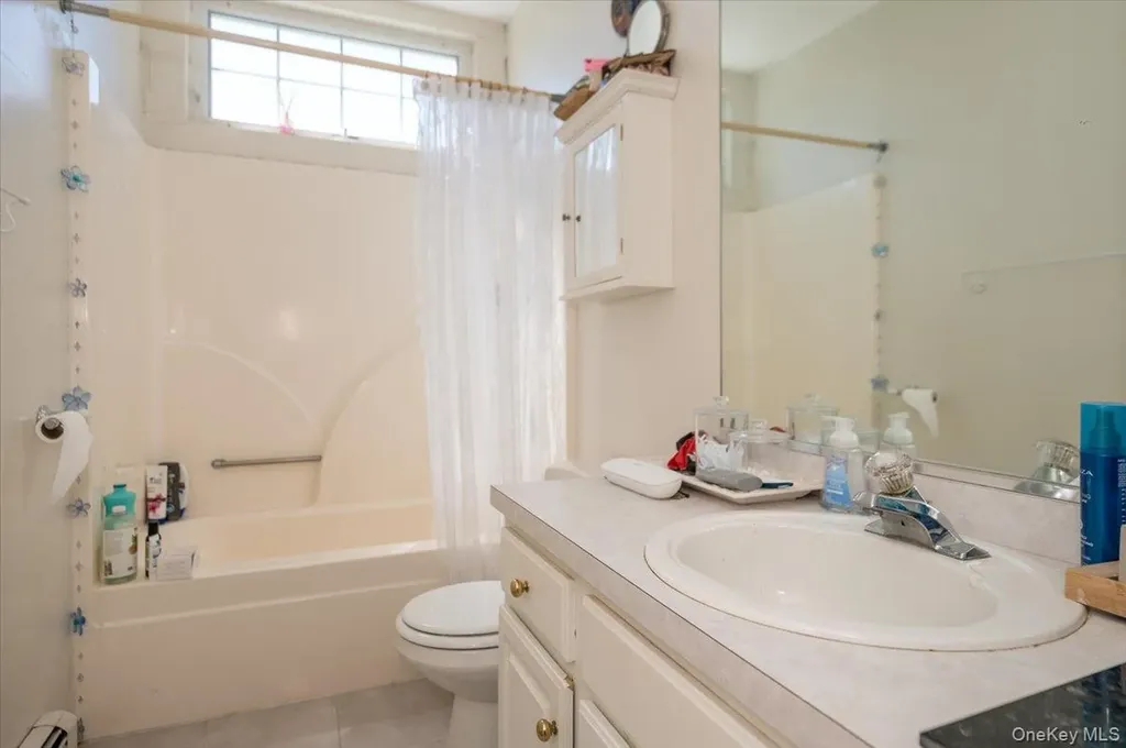 20 Pineacre Drive Smithtown NY 11787