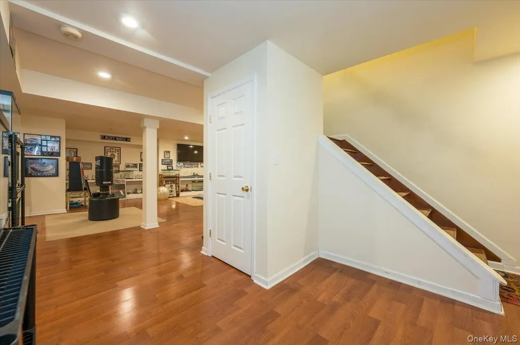20 Pineacre Drive Smithtown NY 11787