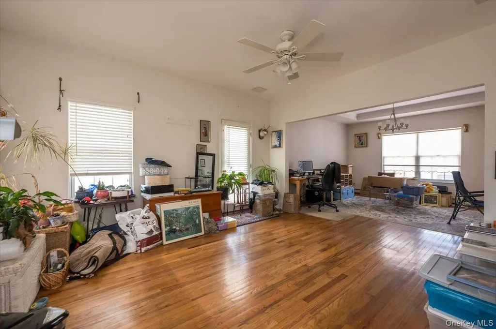 20 Pineacre Drive Smithtown NY 11787