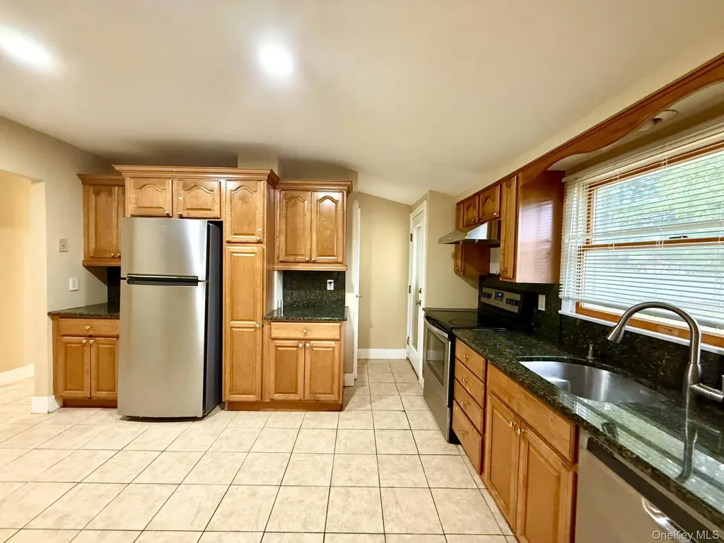 39 University Heights Drive Stony Brook NY 11790