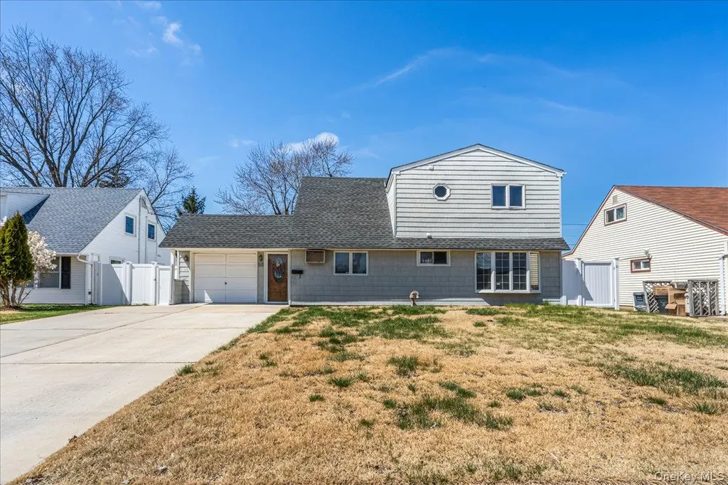 65 Prentice Road Levittown NY 11756