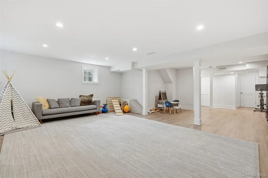 40 Springdale Road Scarsdale NY 10583