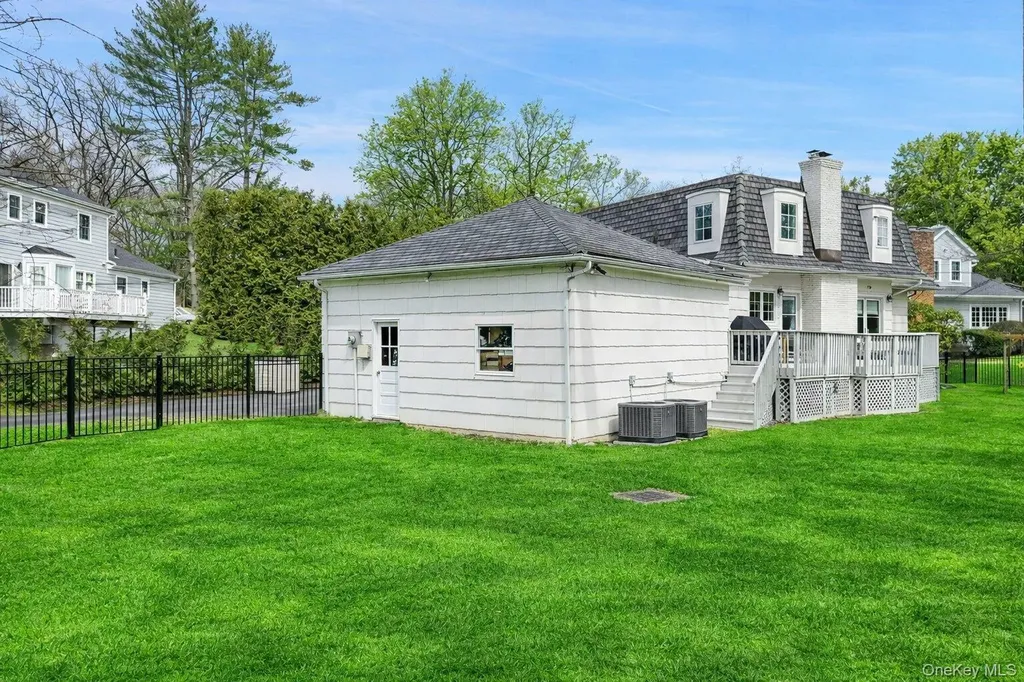 40 Springdale Road Scarsdale NY 10583