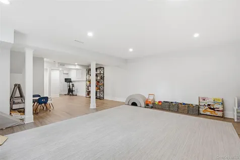 40 Springdale Road Scarsdale NY 10583