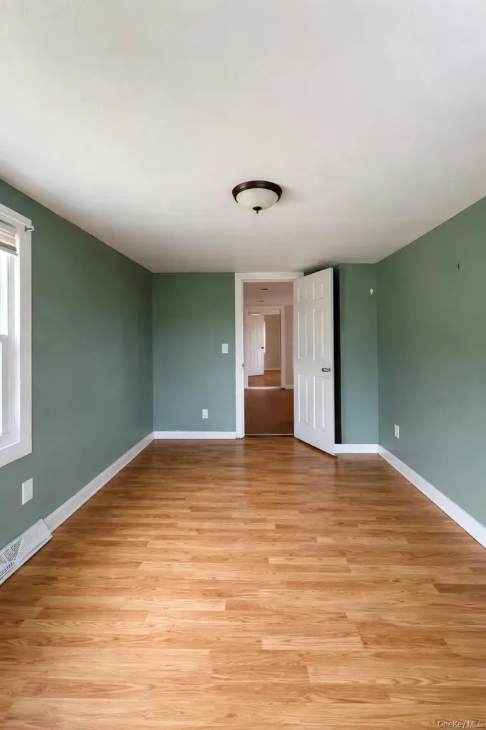 155 Pierce Circle New Hampton NY 10958