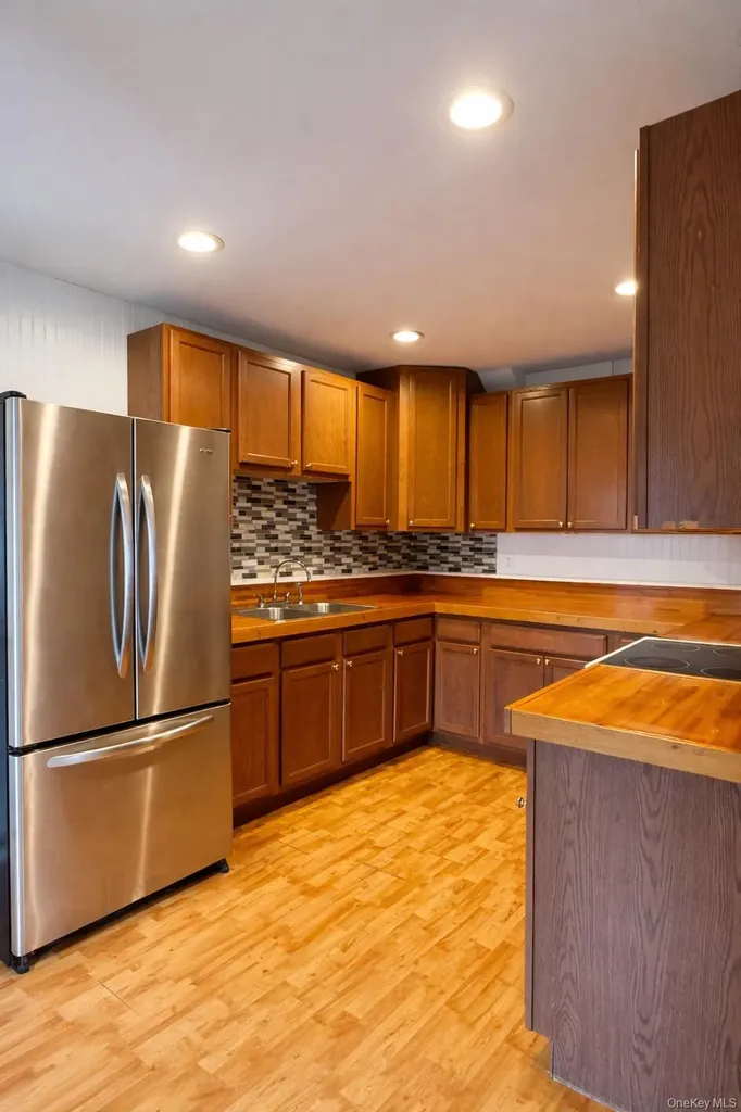 155 Pierce Circle New Hampton NY 10958