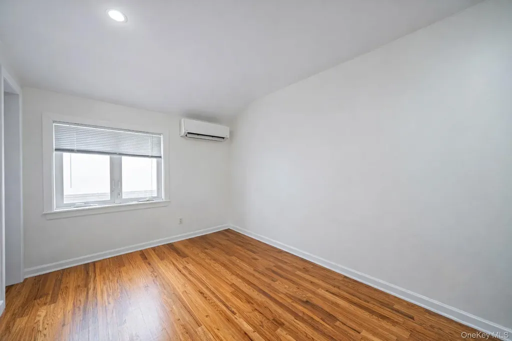 2858 Sampson Avenue Bronx NY 10465