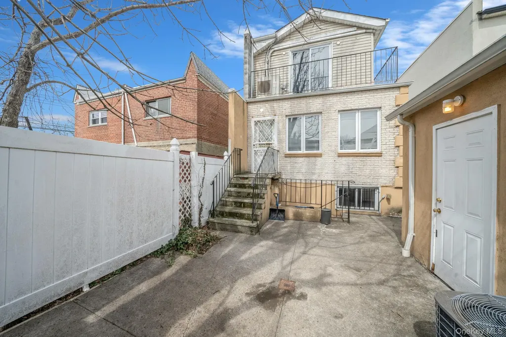 2858 Sampson Avenue Bronx NY 10465