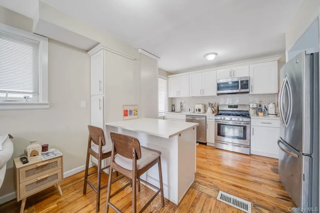 2858 Sampson Avenue Bronx NY 10465
