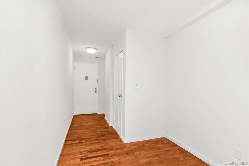 679 Warburton Avenue Yonkers NY 10701
