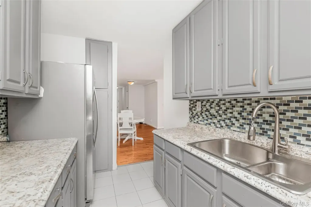 679 Warburton Avenue Yonkers NY 10701