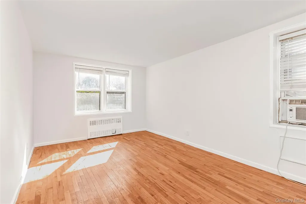 679 Warburton Avenue Yonkers NY 10701