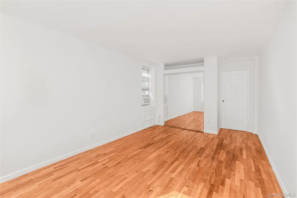 679 Warburton Avenue Yonkers NY 10701
