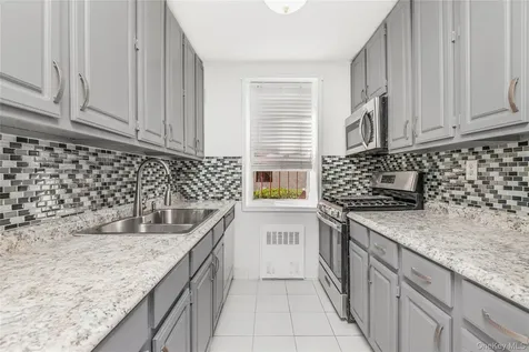 679 Warburton Avenue Yonkers NY 10701