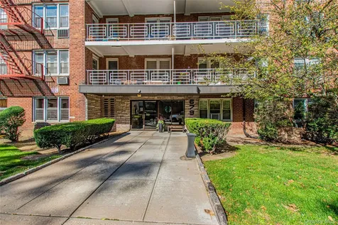 679 Warburton Avenue Yonkers NY 10701