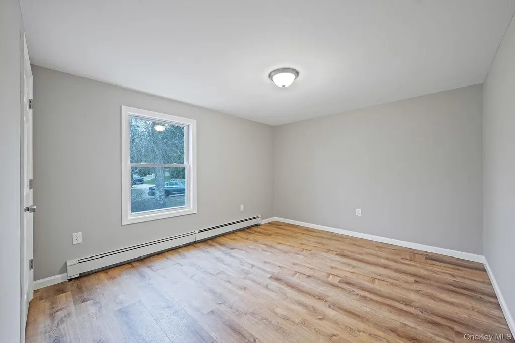 28 Dale Avenue Riverhead NY 11901