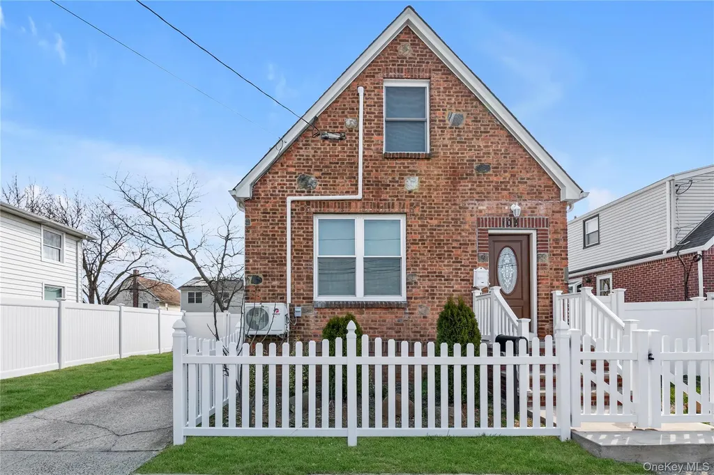 103 Clement Avenue Elmont NY 11003
