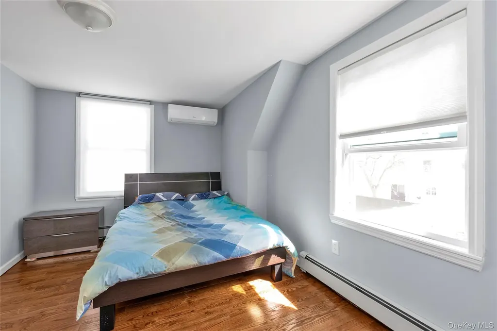 103 Clement Avenue Elmont NY 11003