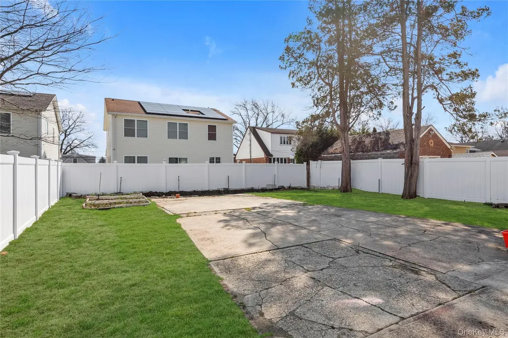 103 Clement Avenue Elmont NY 11003