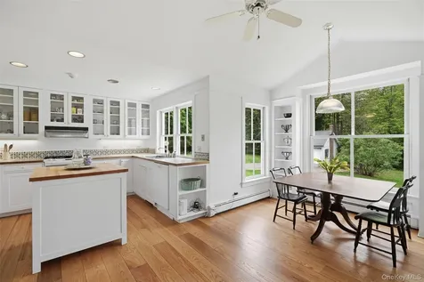 2 Mekeel Street Katonah NY 10536