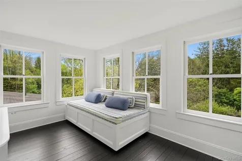 2 Mekeel Street Katonah NY 10536