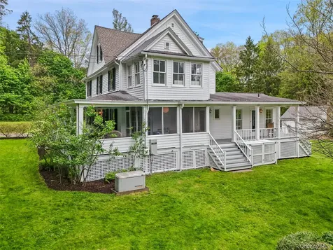 2 Mekeel Street Katonah NY 10536