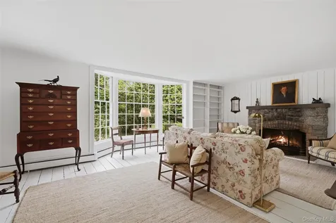 2 Mekeel Street Katonah NY 10536