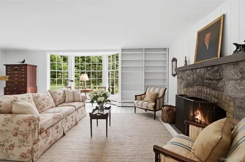 2 Mekeel Street Katonah NY 10536