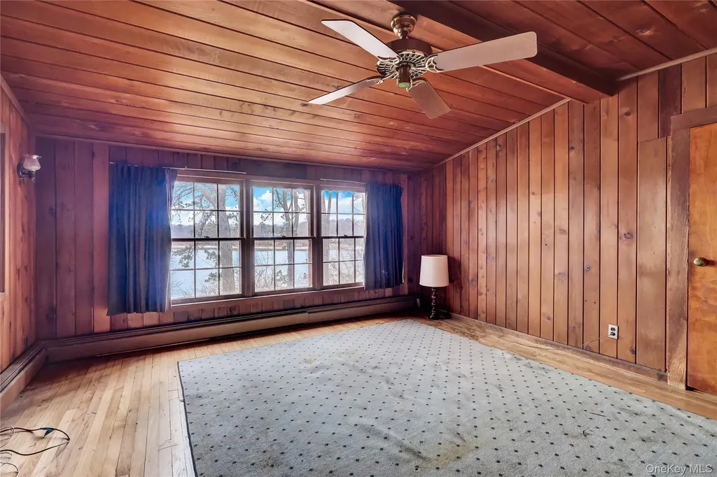 97 Lakeside Trail Ridge NY 11961