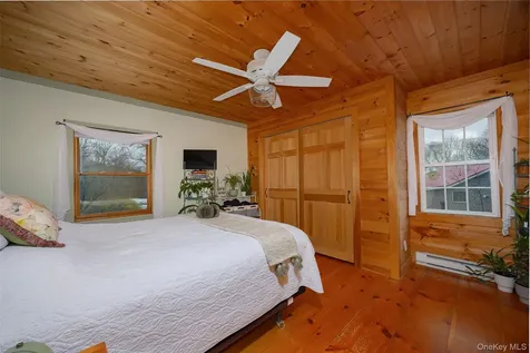 18 Hummingbird Staatsburg NY 12580