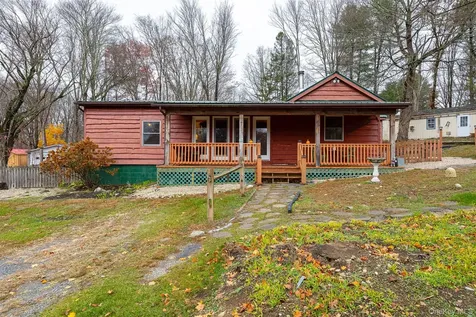 18 Hummingbird Staatsburg NY 12580