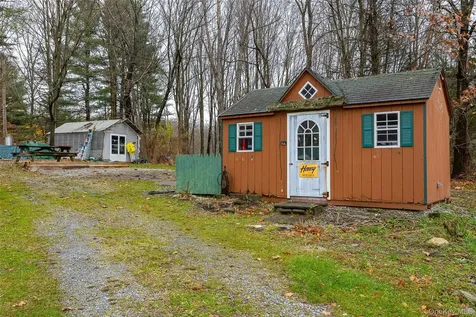 18 Hummingbird Staatsburg NY 12580