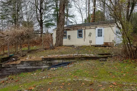 18 Hummingbird Staatsburg NY 12580
