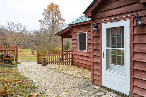 18 Hummingbird Staatsburg NY 12580