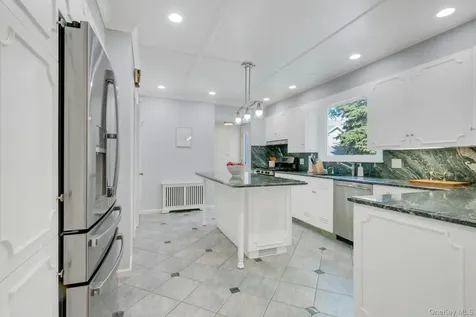18 Knollwood Road Eastchester NY 10709
