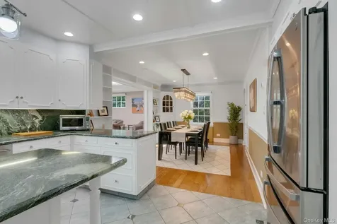 18 Knollwood Road Eastchester NY 10709