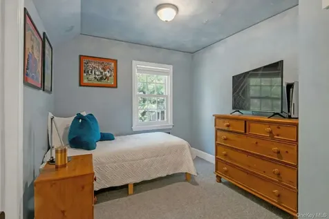 18 Knollwood Road Eastchester NY 10709